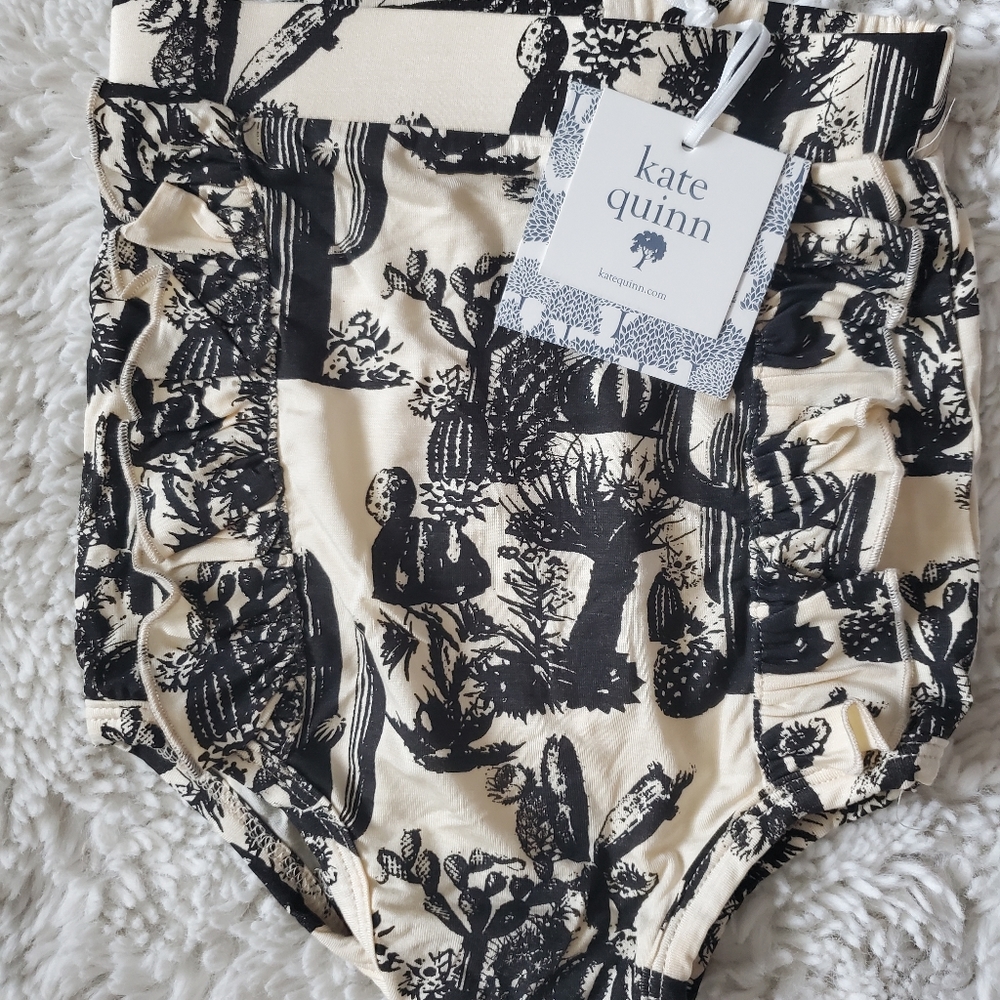 Kate Quinn Bloomer